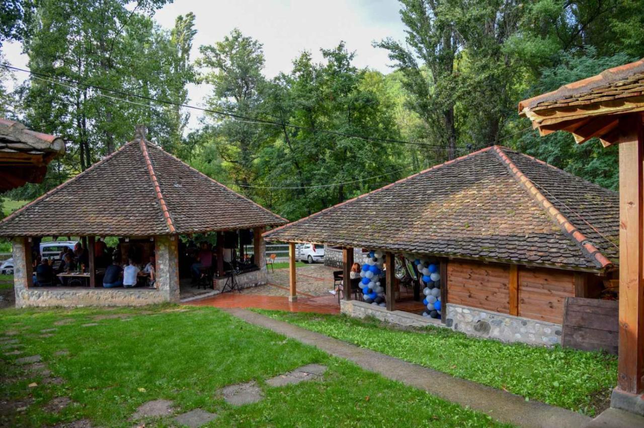 Poljoprivredno Turisticko Domacinstvo Deguric Apartman Valjevo Kültér fotó